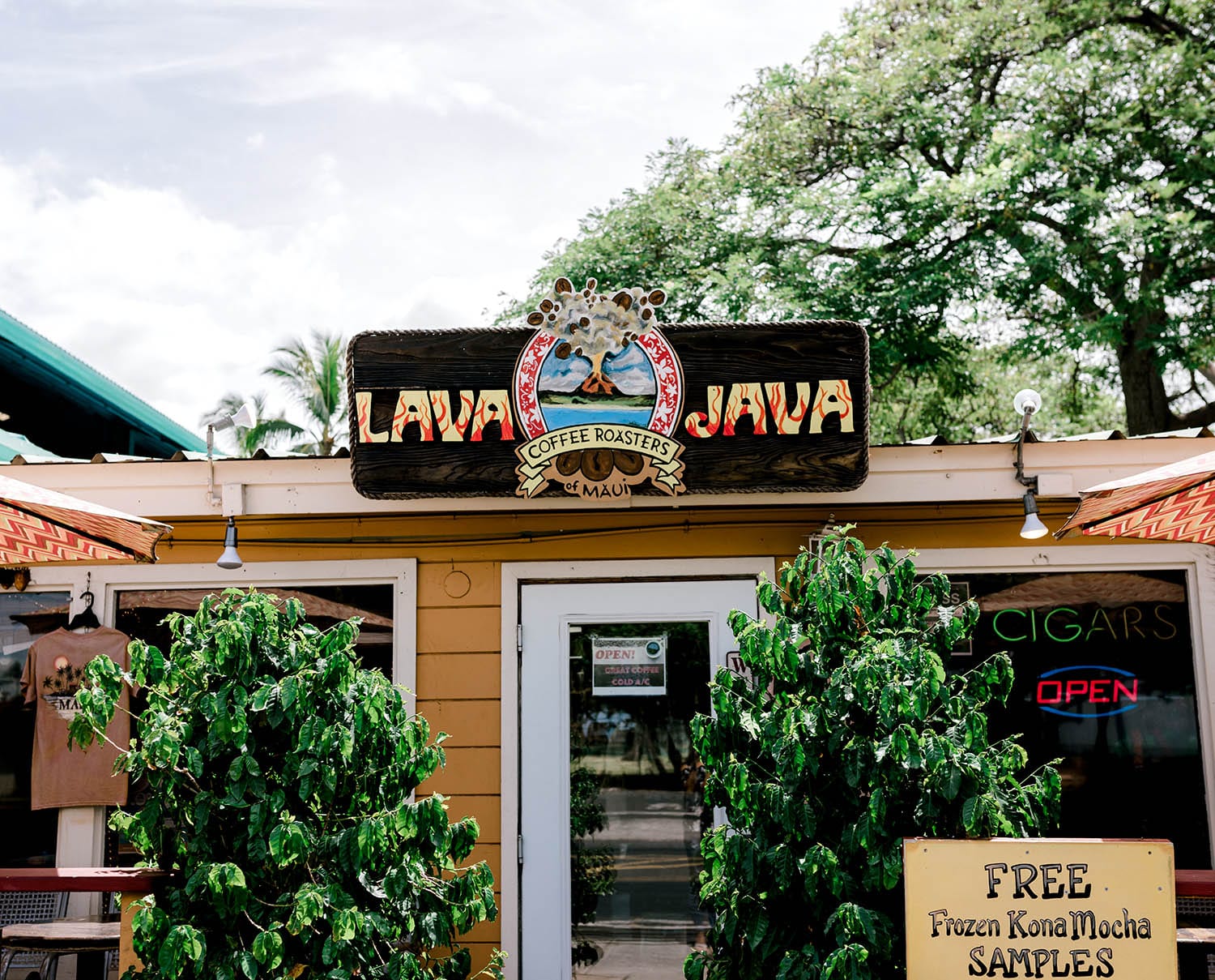 Lava Java Maui Storefront